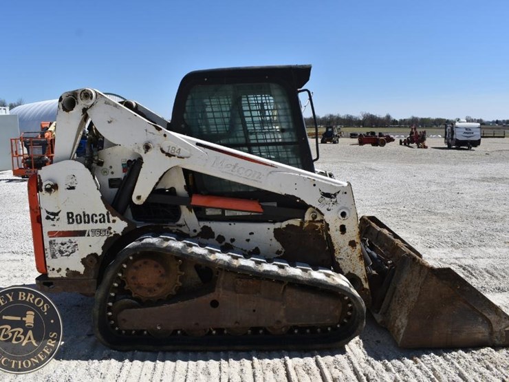 2013-bobcat-t650-image-10