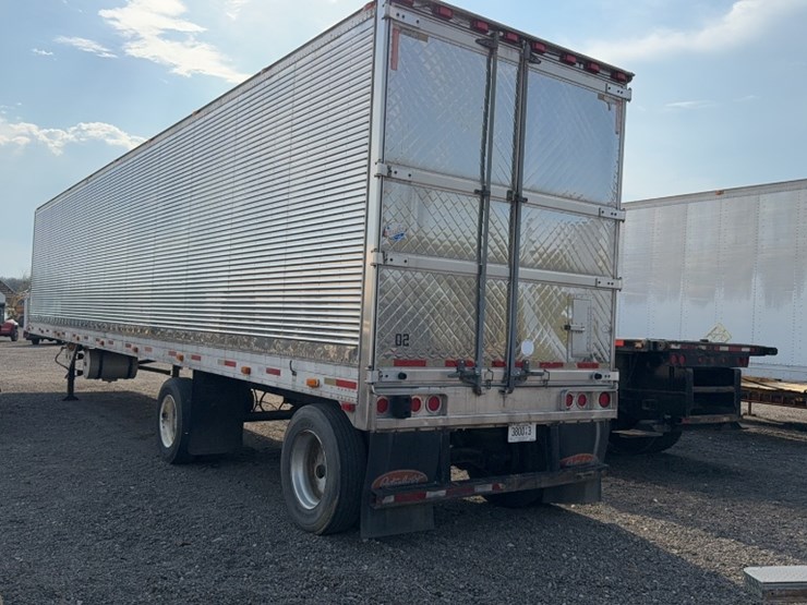 2000-utility-53'-image-8