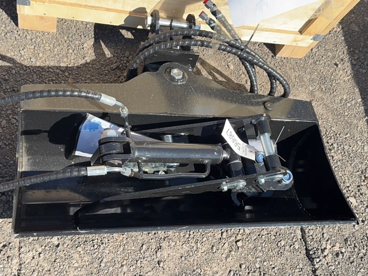 #1065-•-mini-excavator-attachment-package-image-3