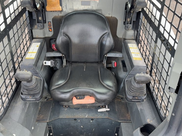 2021-bobcat-t66-image-13