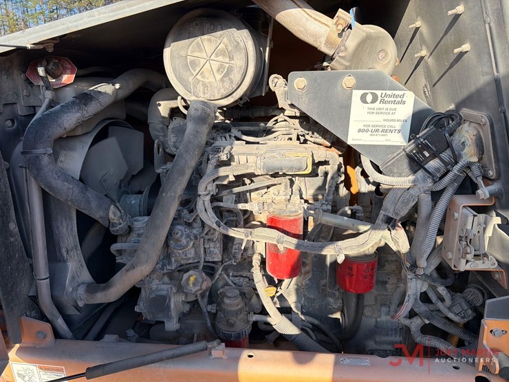 2019-case-586h-image-13