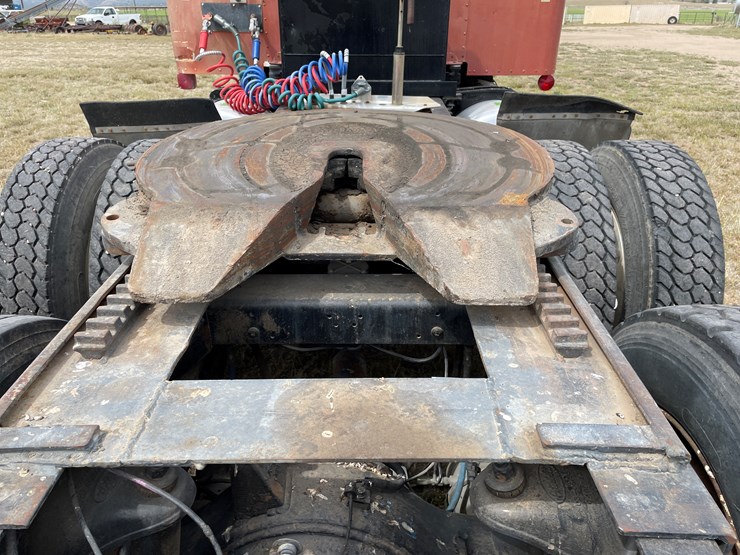 1998-peterbilt-378-image-17