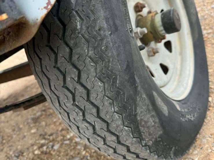 2003-alumacraft-crappie-pro-w/mariner-magnum-40-motor-image-19