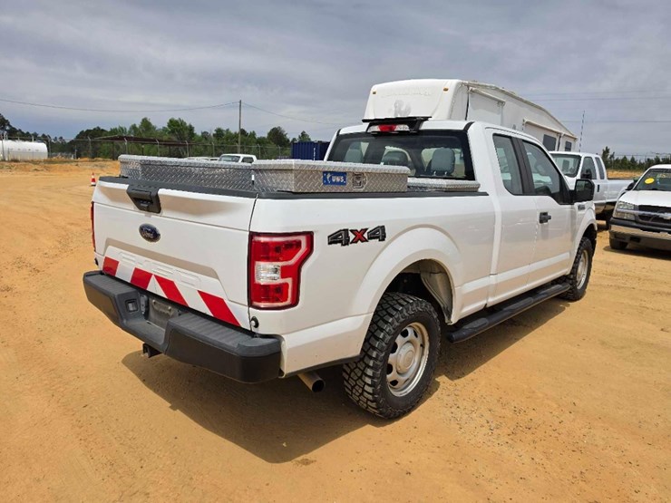 2018-ford-f150-xl-image-4