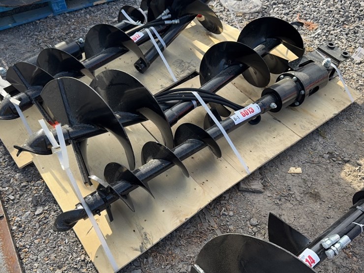 #6013-•-mini-excavator-post-hole-auger-image-4