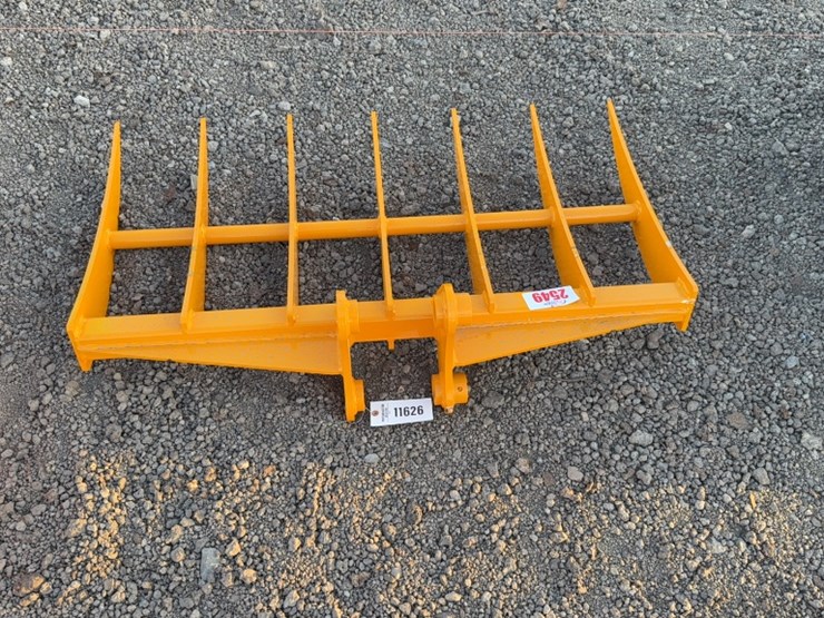 caterpillar-303-image-3