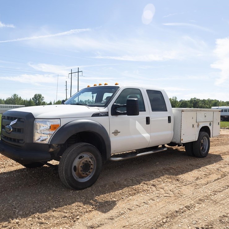 2012 FORD F550