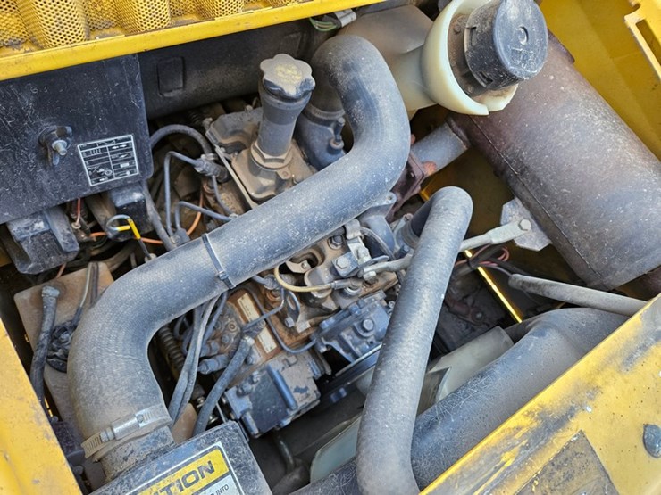 new-holland-ls140-image-15