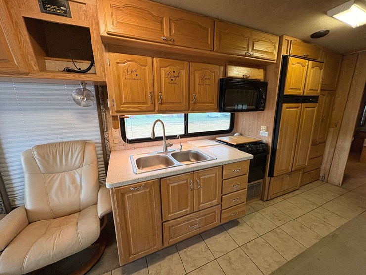2007-freightliner-alfa-diesel-pusher-motorhome-(37,286-miles)-image-28