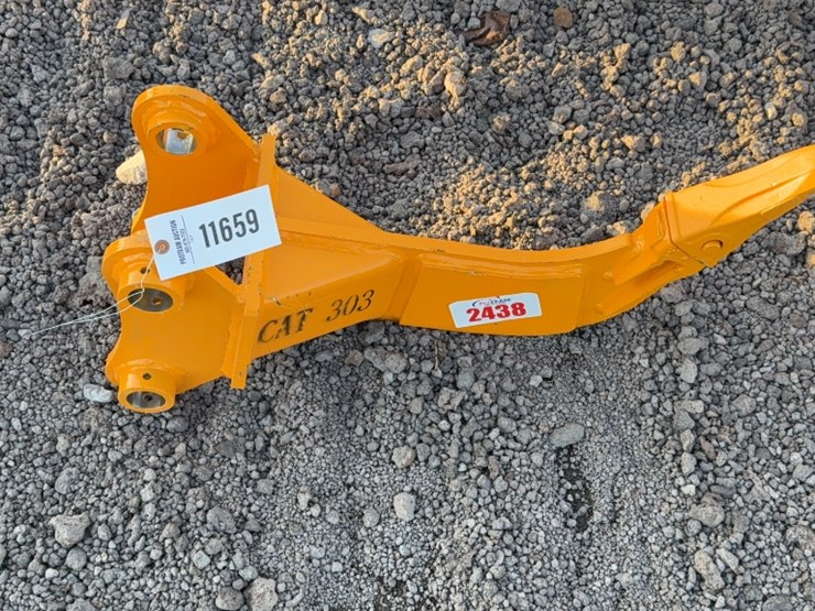 caterpillar-303-image-1