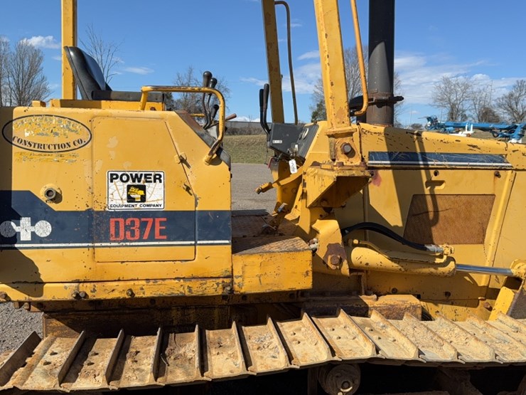 komatsu-d37e-2-image-5
