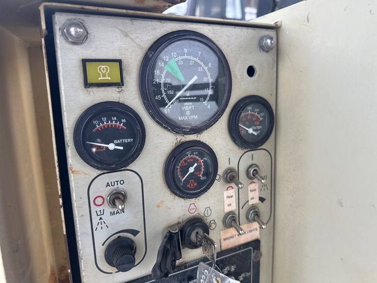 2002-ingersoll-rand-dd110hf-image-36