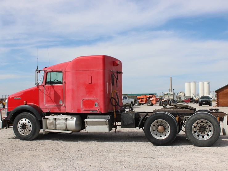 2004-kenworth-t800-image-12