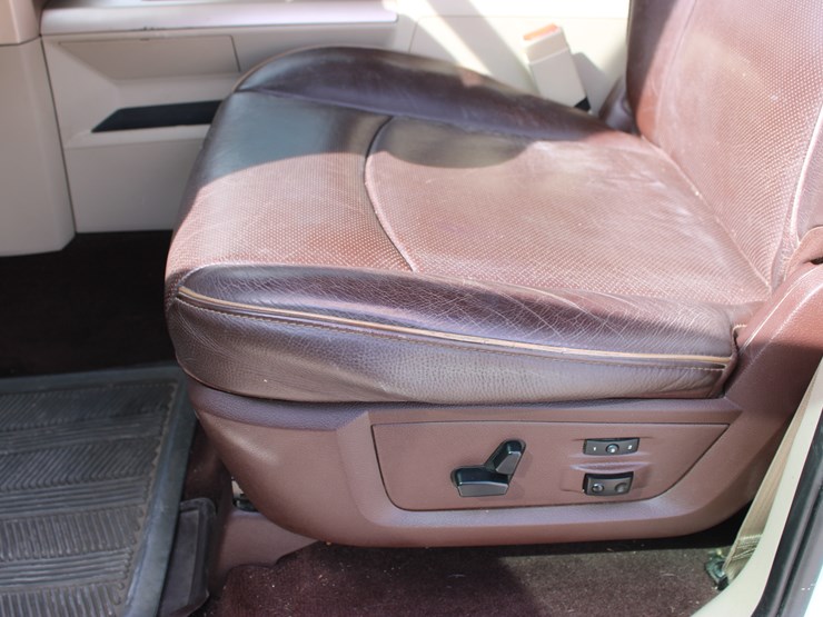 2015-ram-2500-laramie-longhorn-image-41