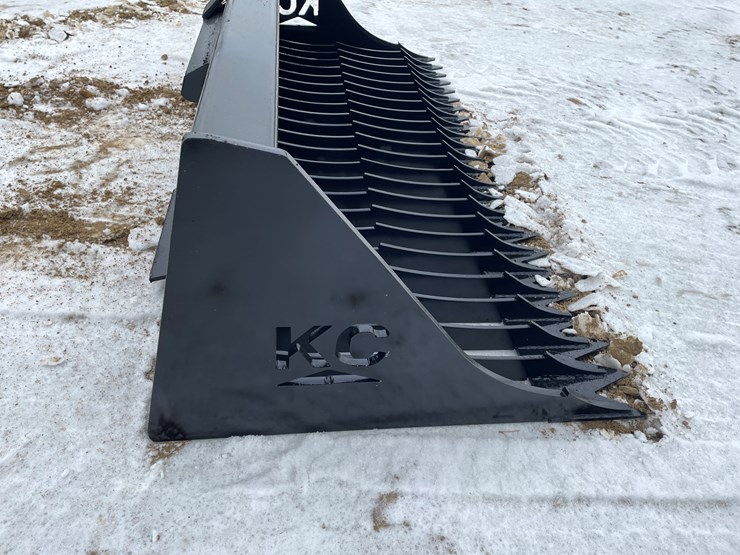 #2045-•-skid-steer-mount-72"-fine-tooth-skeleton-bucket-image-7