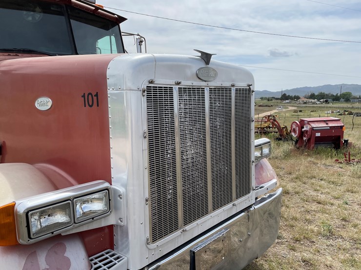 1998-peterbilt-378-image-35