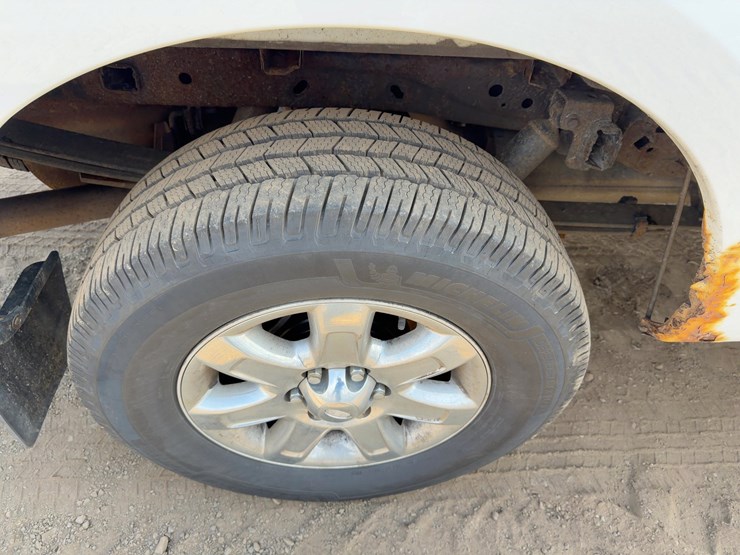 2013-ford-f150-xlt-image-9