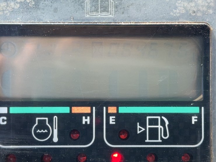 komatsu-pc200-lc-6le-image-18