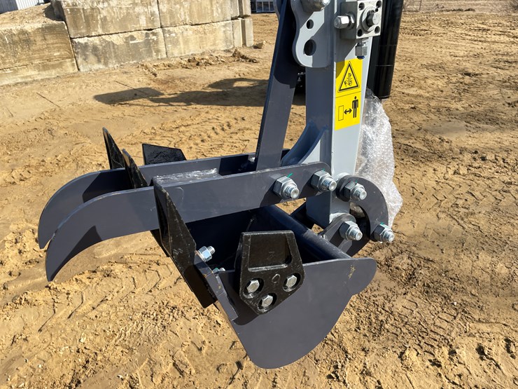 #1033-•-new-ats-me18-mini-excavator-image-26