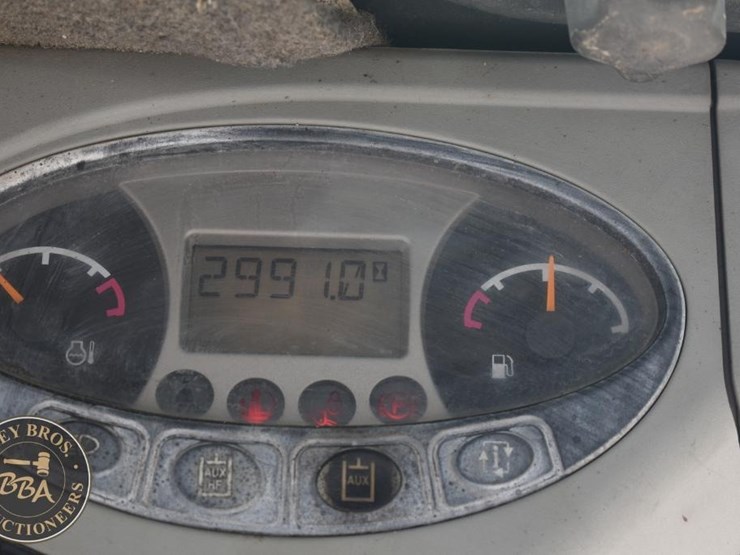 2008-bobcat-s185-image-28