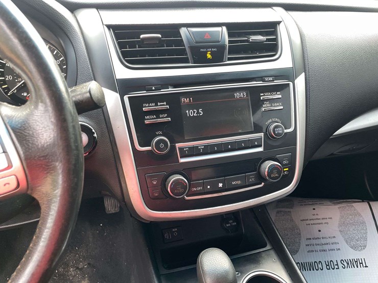 2017-nissan-altima-4-door-sedan-(213,376-miles)-image-13