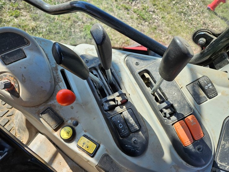 massey-ferguson-6480-image-32