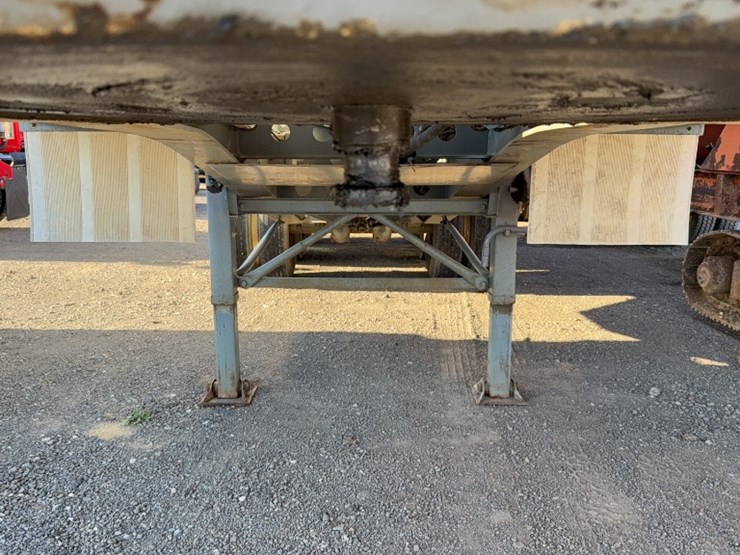 2004-axle-dump-trailer-image-3