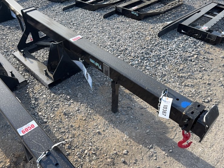 #6049-•-future-forklift-telescoping-boompole-image-1