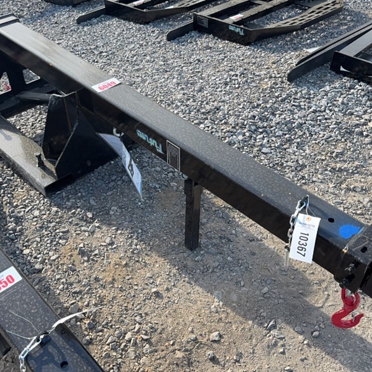 #6049 • FUTURE FORKLIFT TELESCOPING BOOMPOLE