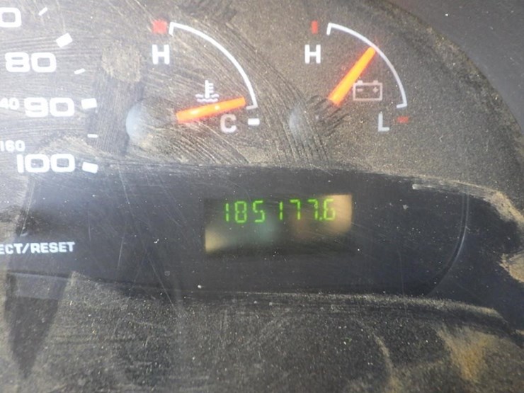 2007-ford-cargo-image-28