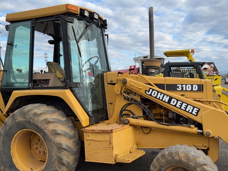 john-deere-310d-image-4