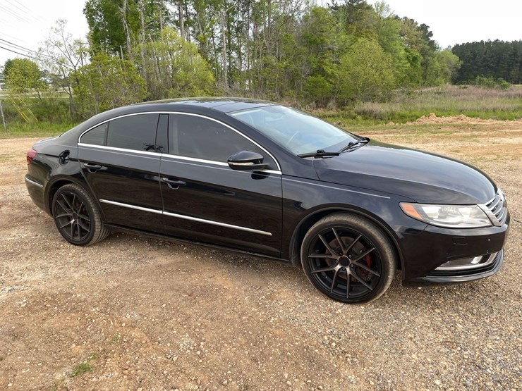 2014-volkswagen-cc-executive-4-door-sedan-(137,439-miles)-image-4