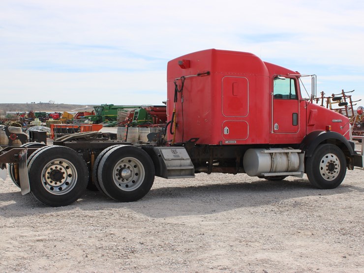 2004-kenworth-t800-image-8