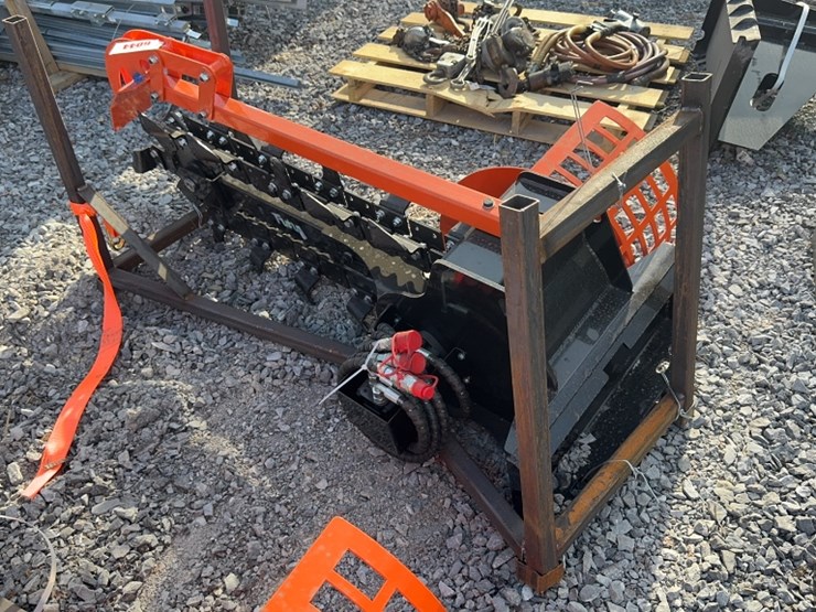 #6044-•-future-dingo-trencher-image-4