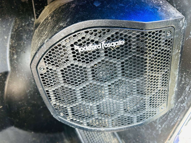 2024-general-polaris-image-59