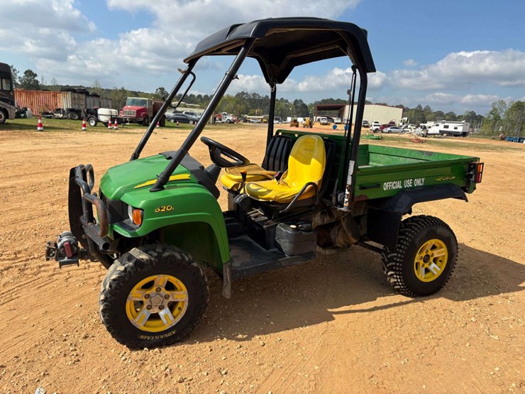 john-deere-gator-image-1