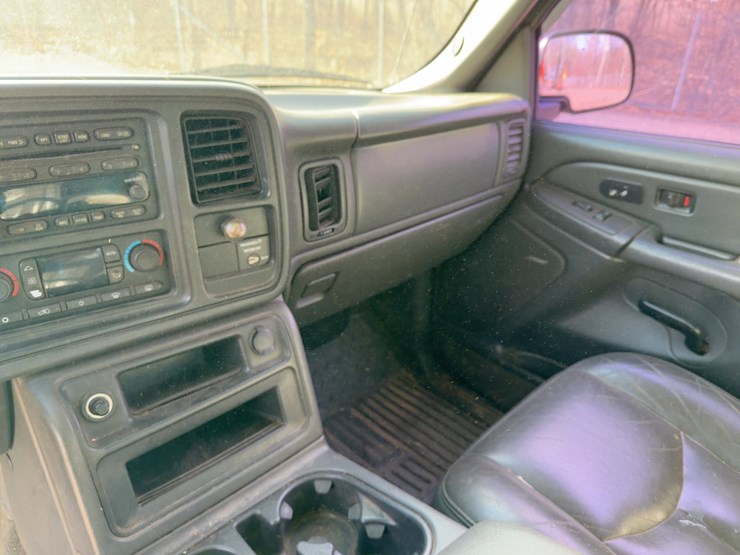 2004-chevrolet-silverado-1500-image-20