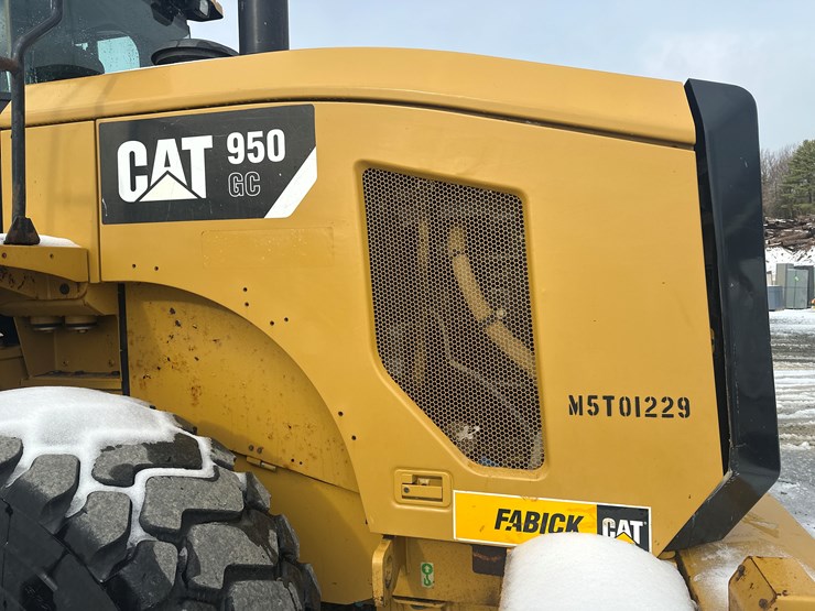 caterpillar-950gc-image-11