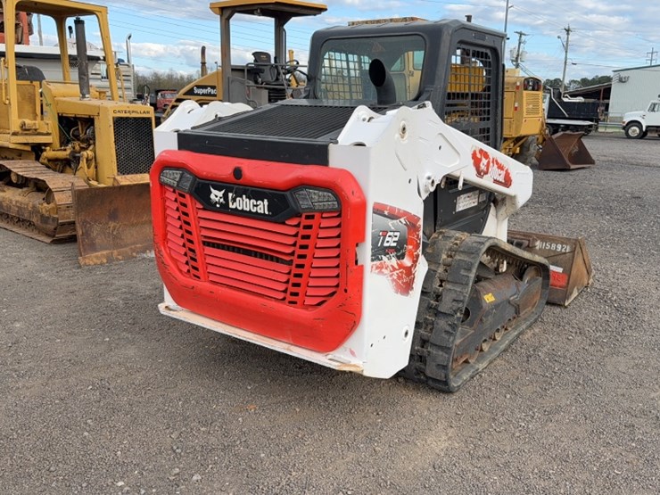 2022-bobcat-t62-image-8