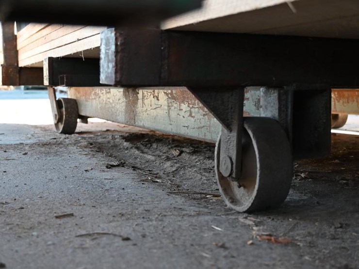 #178-•-lumber-carts-image-12