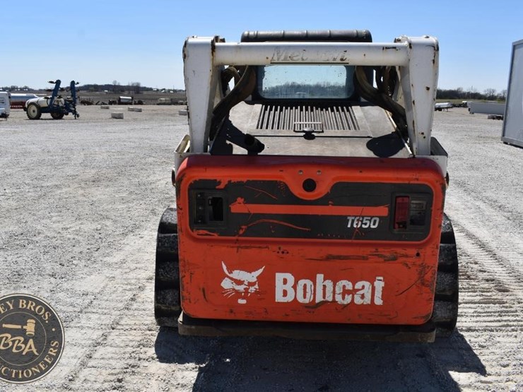 2013-bobcat-t650-image-7