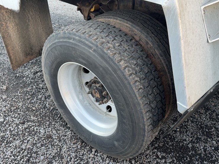 2007-caterpillar-c7-image-8