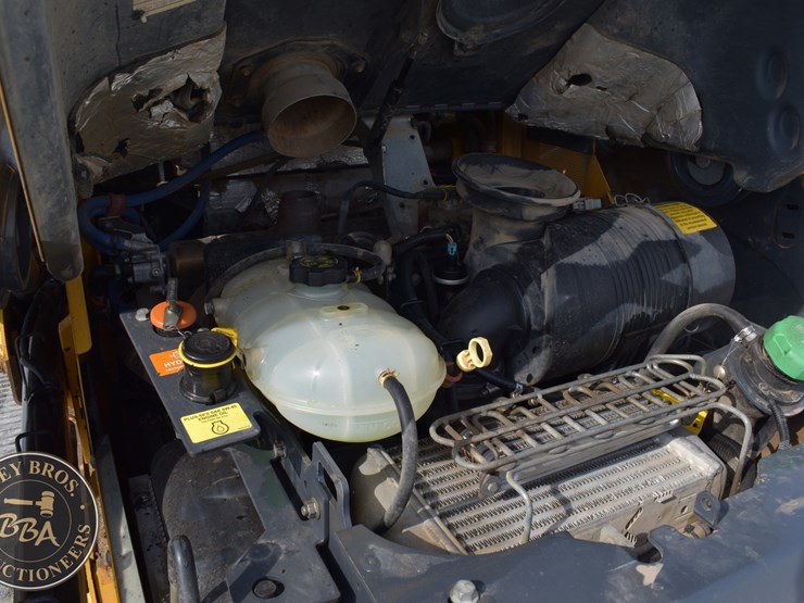 2021-deere-333g-image-28