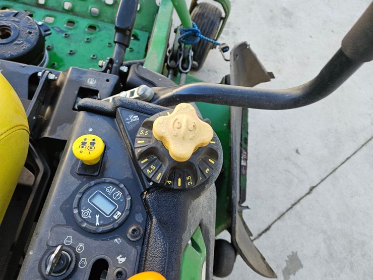 2014-john-deere-z925m-image-20