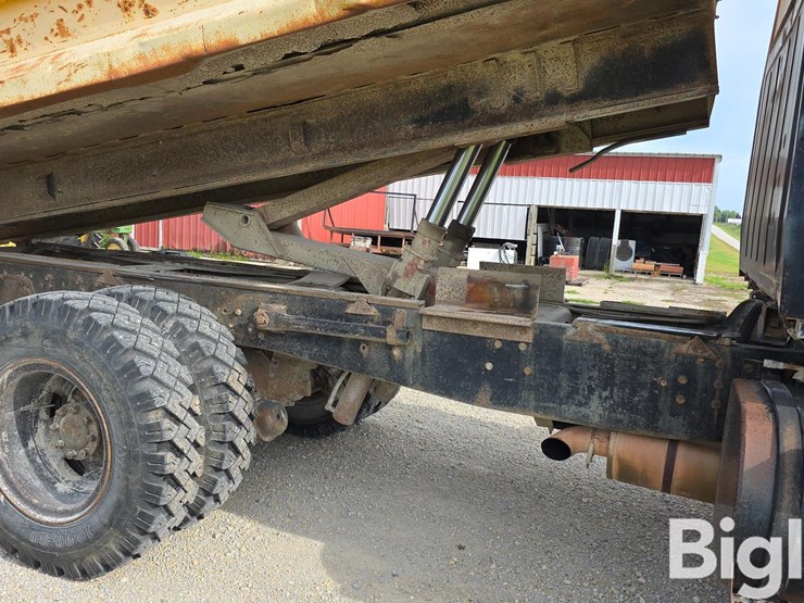 1986-ford-lnt8000-image-17