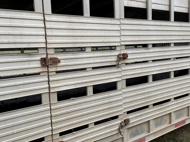 #4008-•-1978-barrett-cattle-trailer-(az-title)-image-11