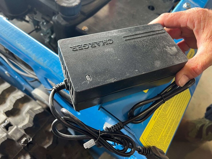 2025-zvox-remote-control-lawn-mower-image-27