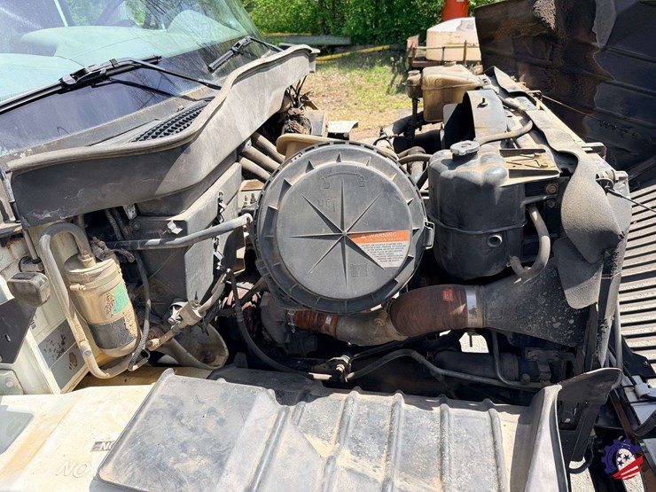 2007-international-7400-image-33