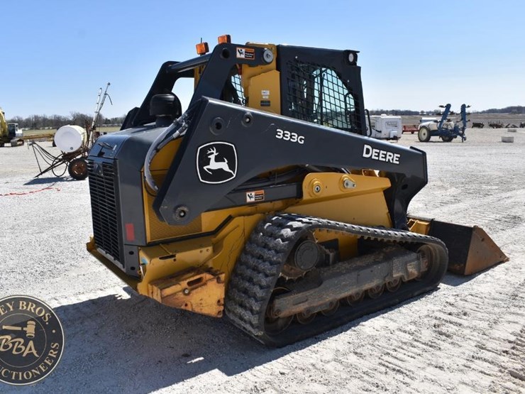 2020-deere-333g-image-9