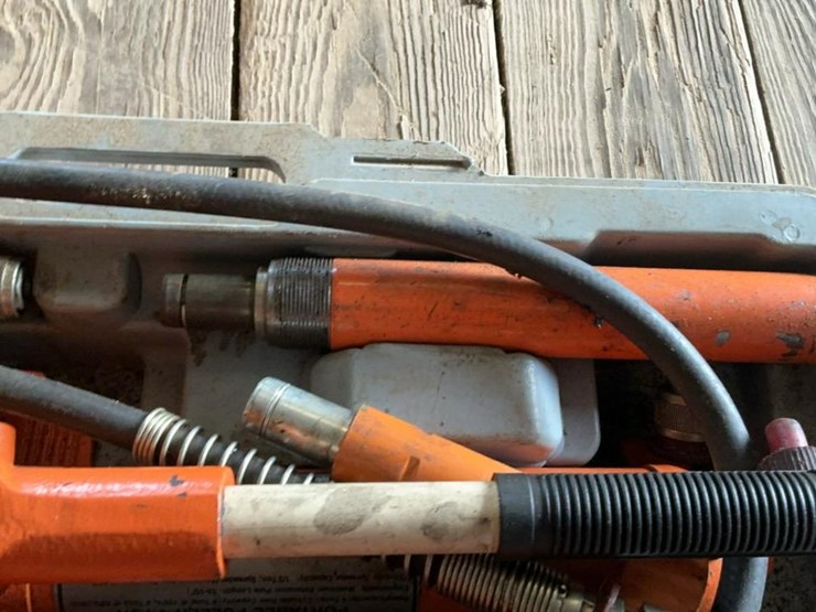 #103-•-central-hydraulics-portable-puller-image-8